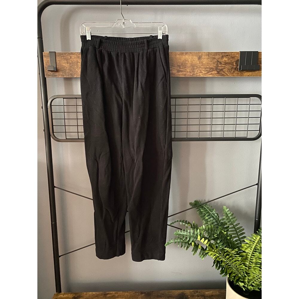 St. John Sportswear Black Sweatpants | Small
